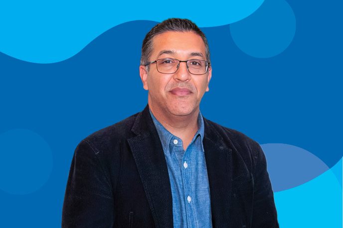 Kashif Khan headshot